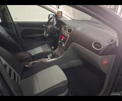 Ford Focus 1.6 TDCi (110CV) SW Tit unico prop 12/2010 - 16