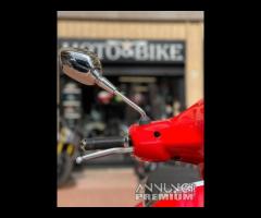 Piaggio Vespa 300 GTS hpe Super - 7