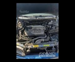 Volvo v 40 anno 2002 ricambi - 7