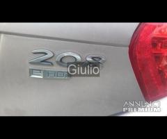 Peugeot 208 9hd 1.6 6 marce ricambi