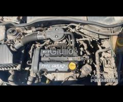 Opel corsa c 1.2 ricambi 3 serie - 6